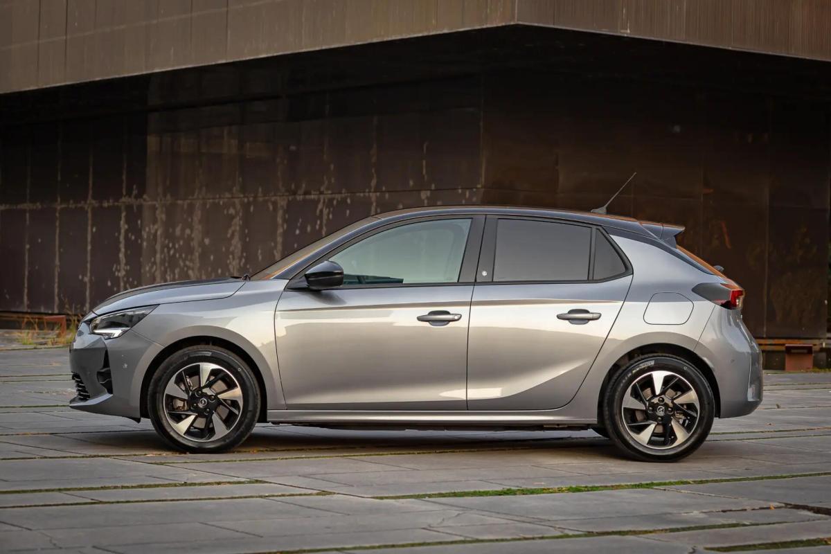 opel-corsa-e-2024-eletrico-0cc