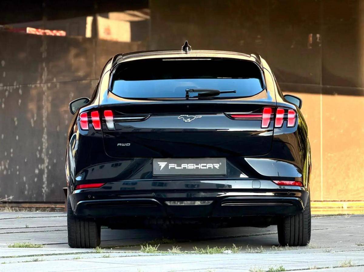 ford-mustang-mach-e-2023-eletrico-0cc