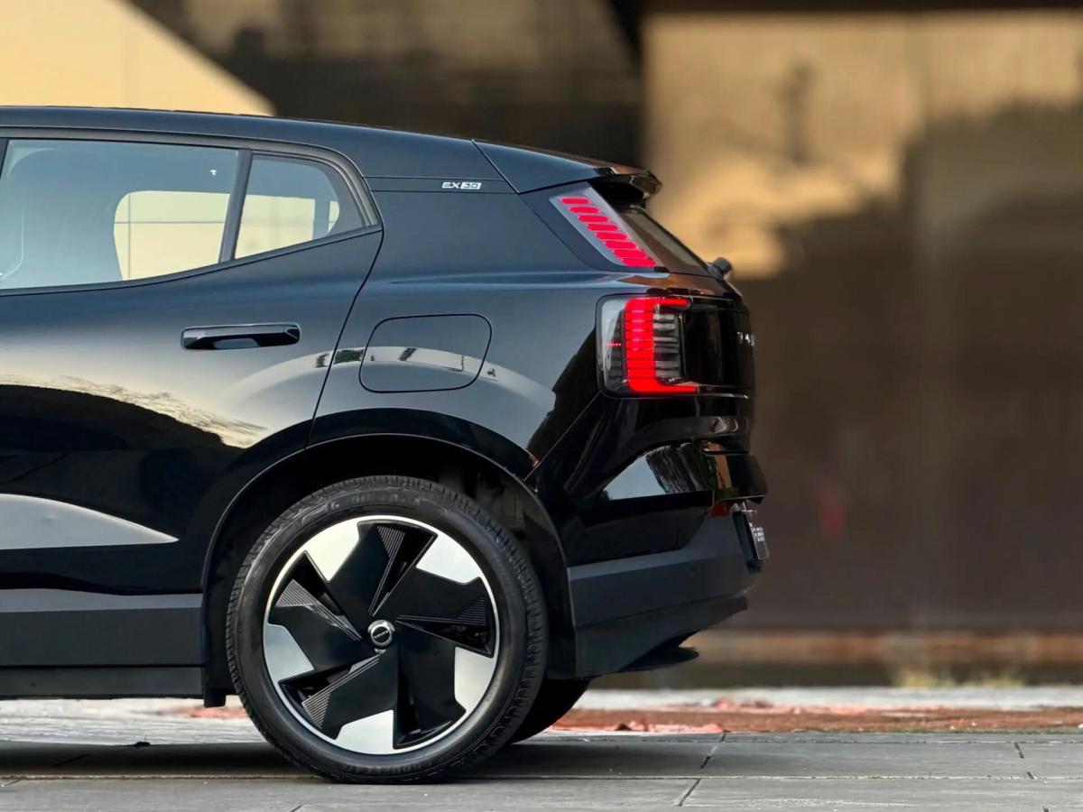 volvo-ex30-2024-eletrico-0cc