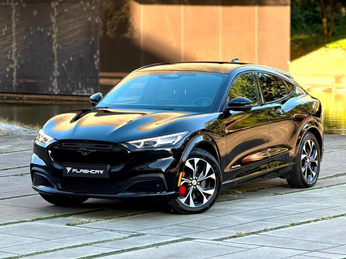 ford-mustang-mach-e-2023-eletrico-0cc