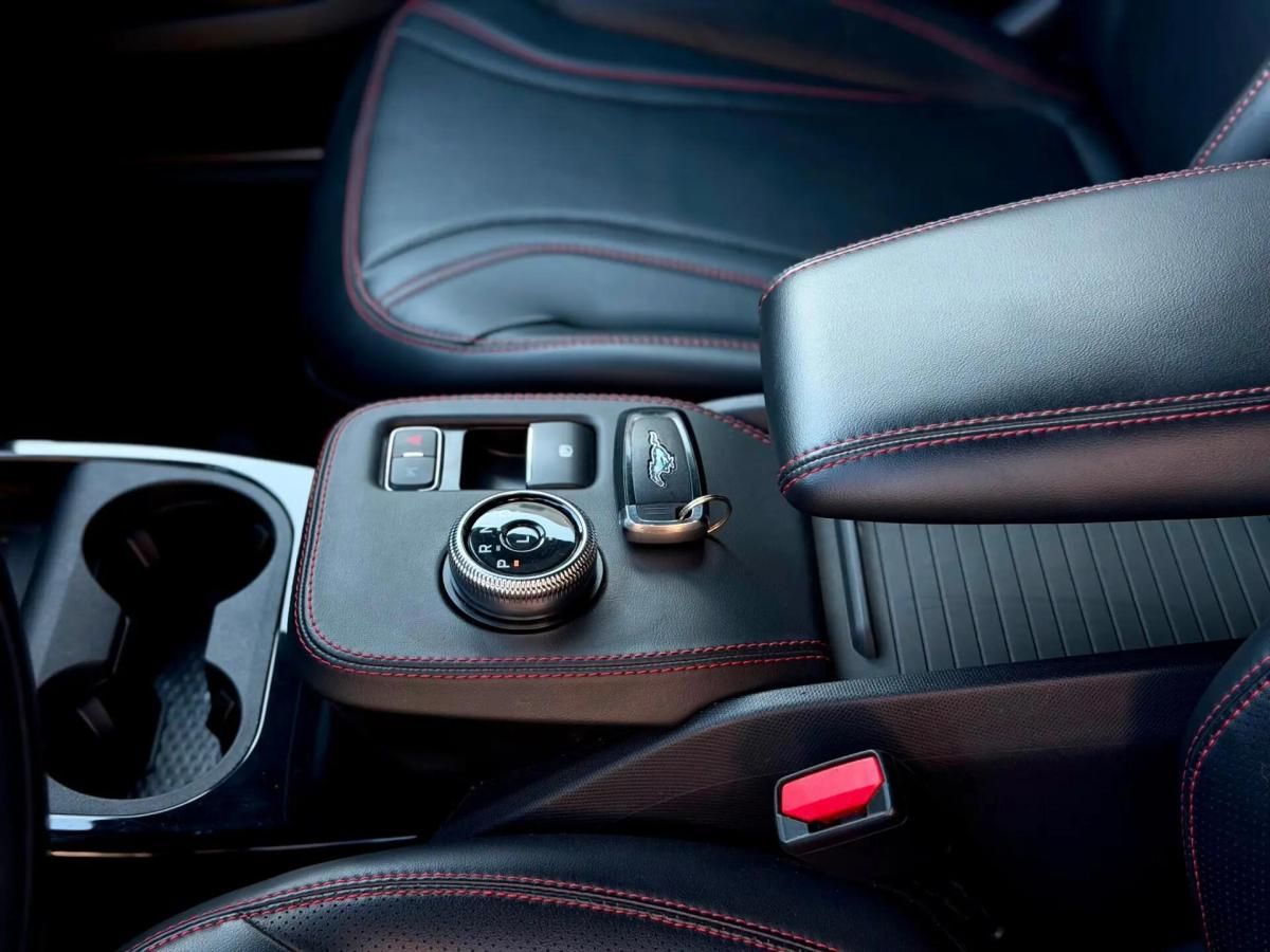 ford-mustang-mach-e-2023-eletrico-0cc
