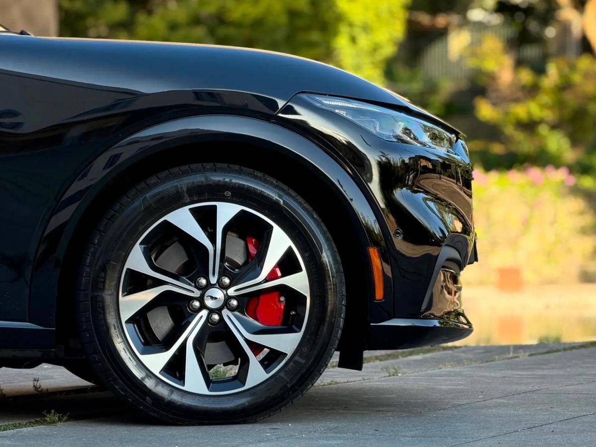 ford-mustang-mach-e-2023-eletrico-0cc