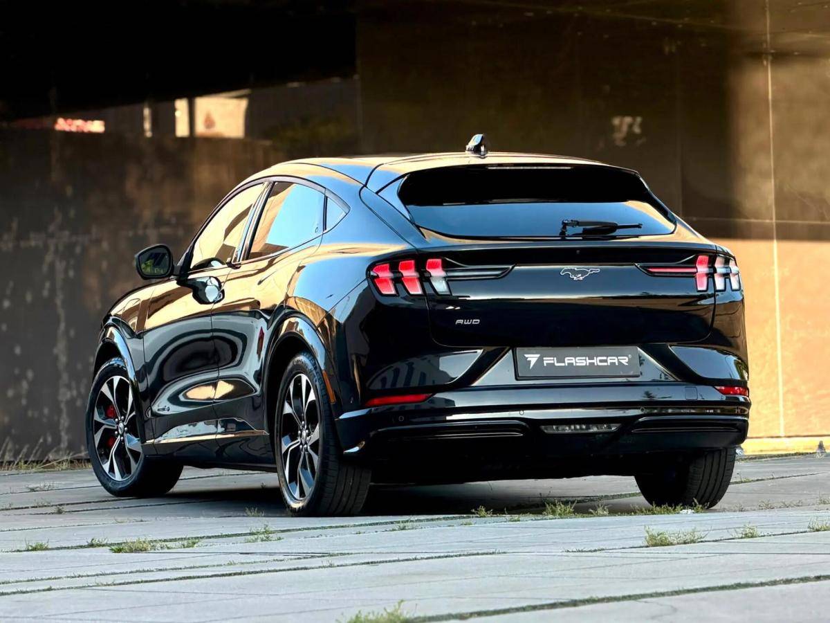 ford-mustang-mach-e-2023-eletrico-0cc