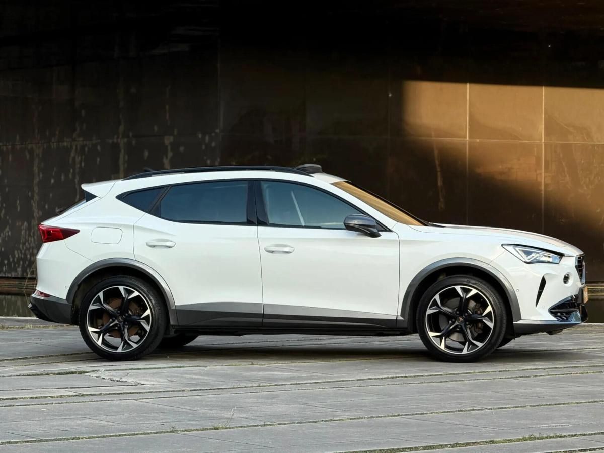 cupra-formentor-2022-hibrido-a-gasolina-1395cc