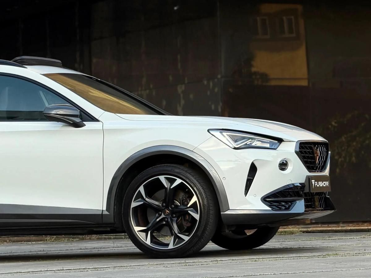 cupra-formentor-2022-hibrido-a-gasolina-1395cc