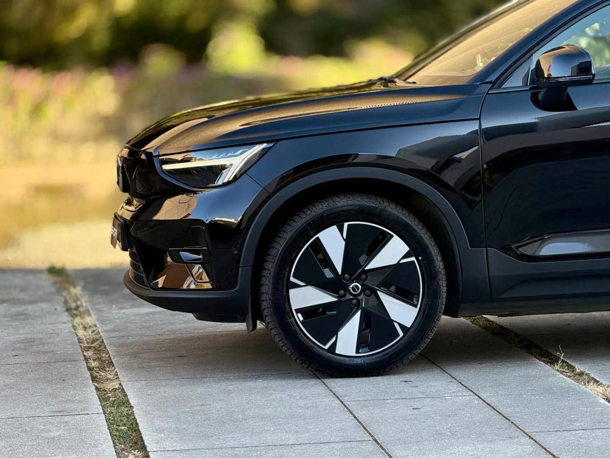 volvo-c40-2023-eletrico-0cc