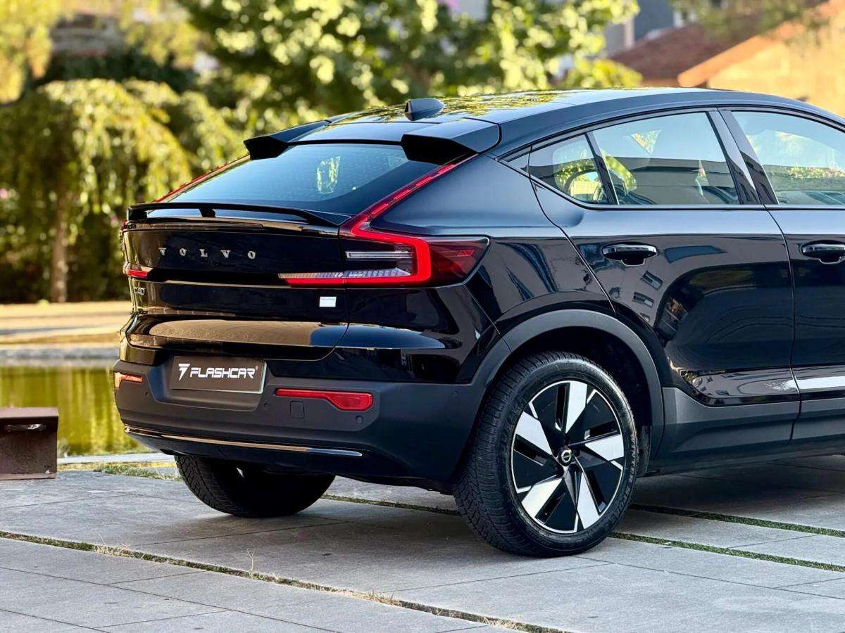 volvo-c40-2023-eletrico-0cc