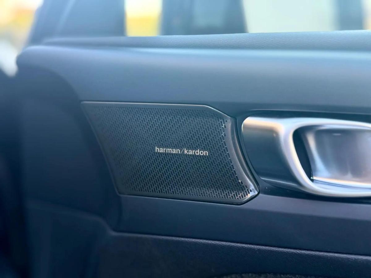 volvo-c40-2023-eletrico-0cc