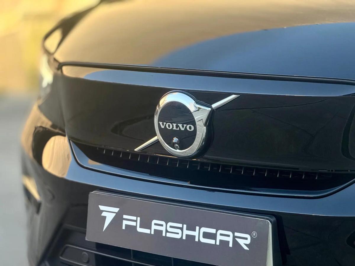 volvo-c40-2023-eletrico-0cc