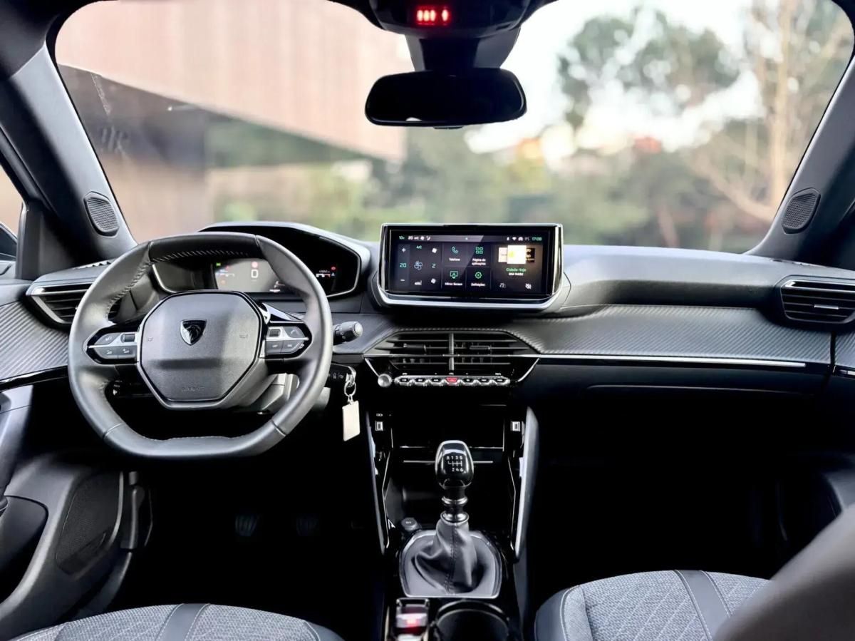 peugeot-2008-2024-gasolina-1199cc