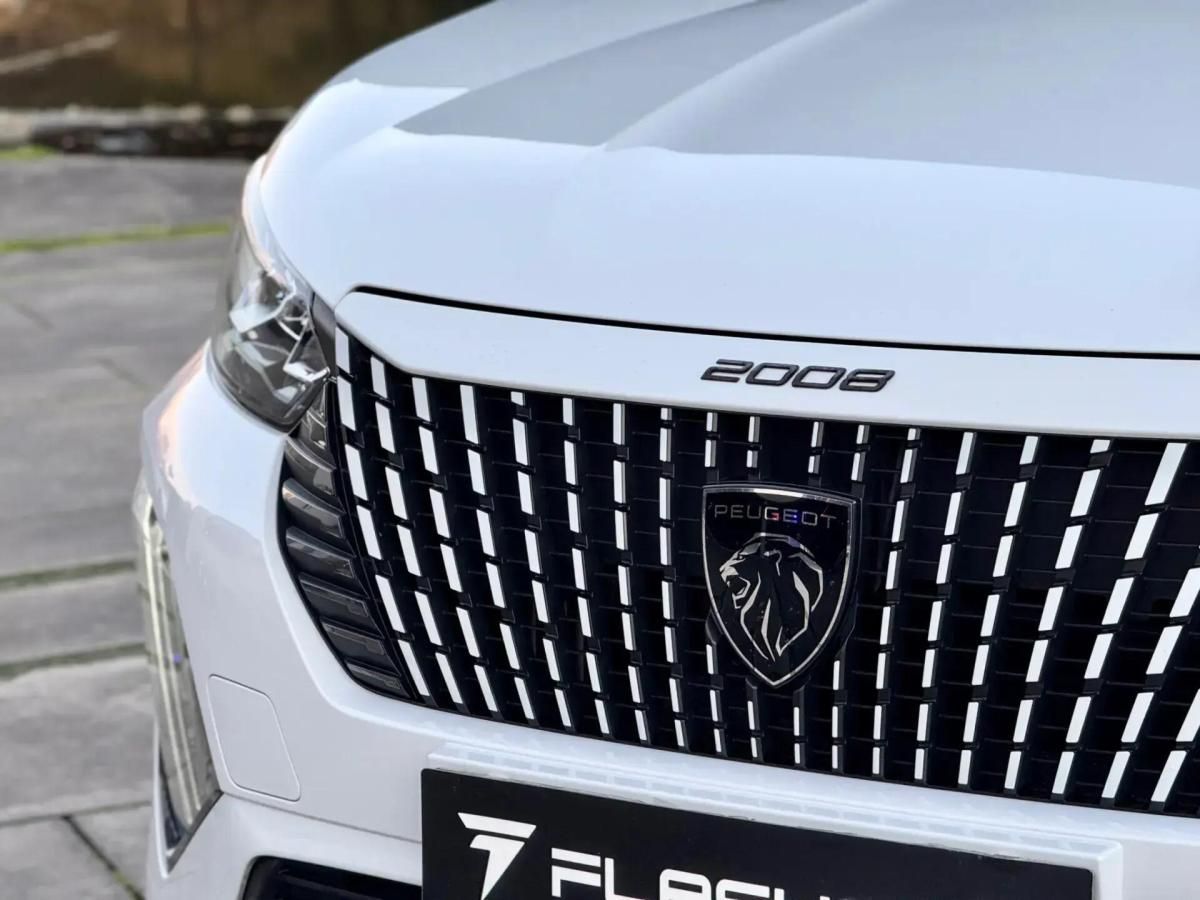 peugeot-2008-2024-gasolina-1199cc