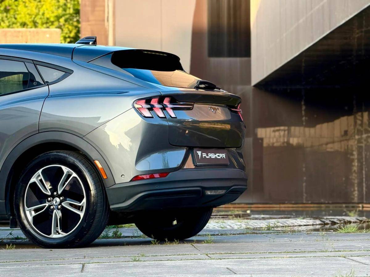 ford-mustang-mach-e-2024-eletrico-0cc