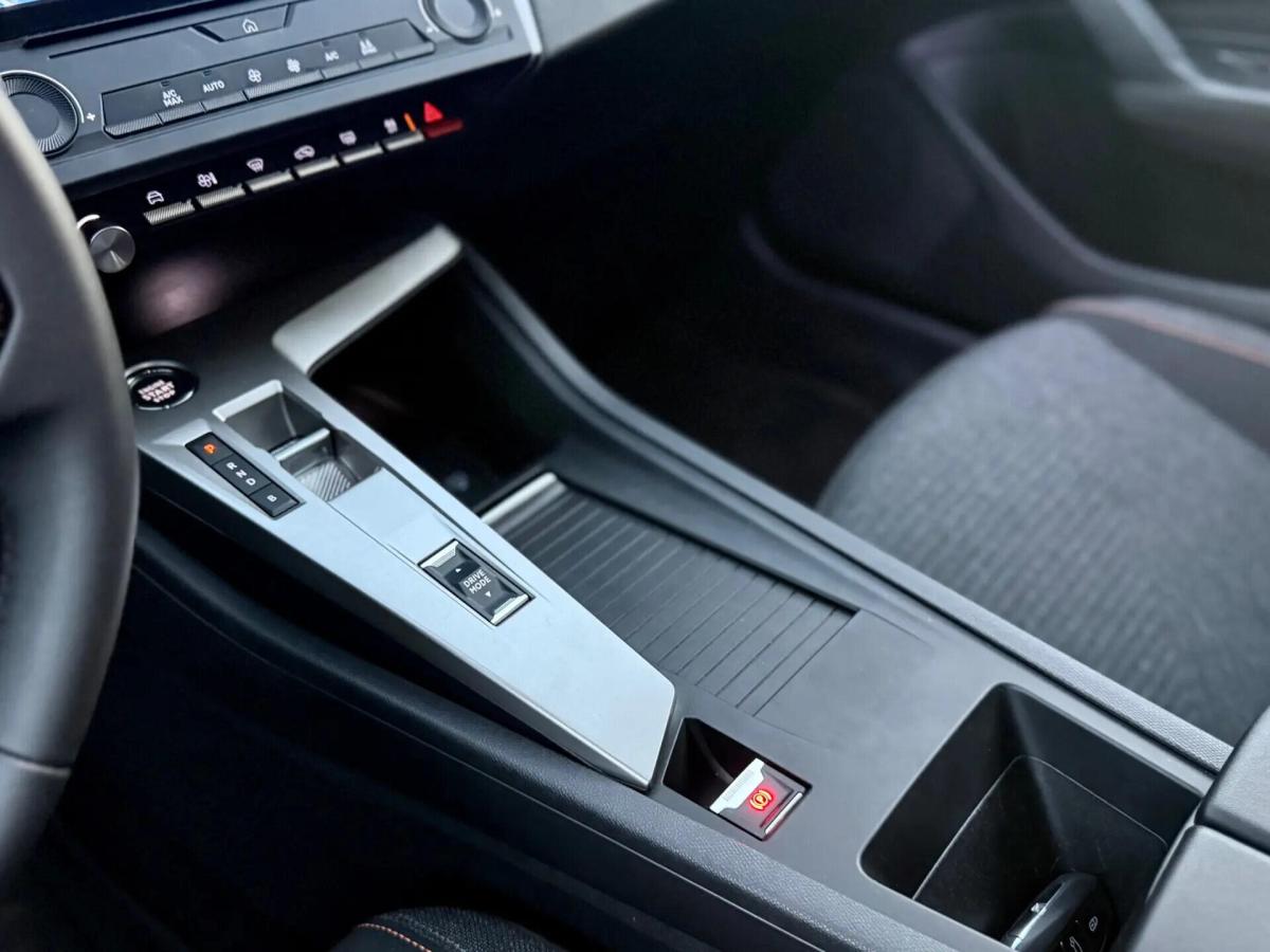 peugeot-e-308-2025-eletrico-0cc