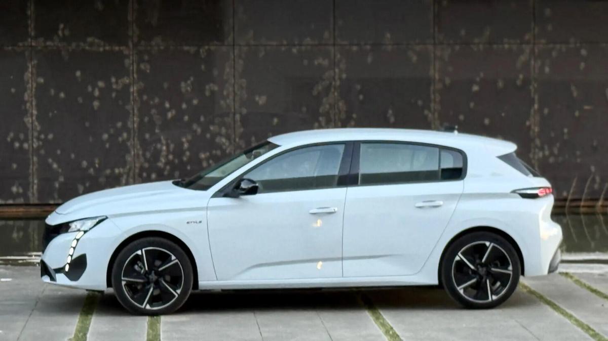 peugeot-e-308-2025-eletrico-0cc
