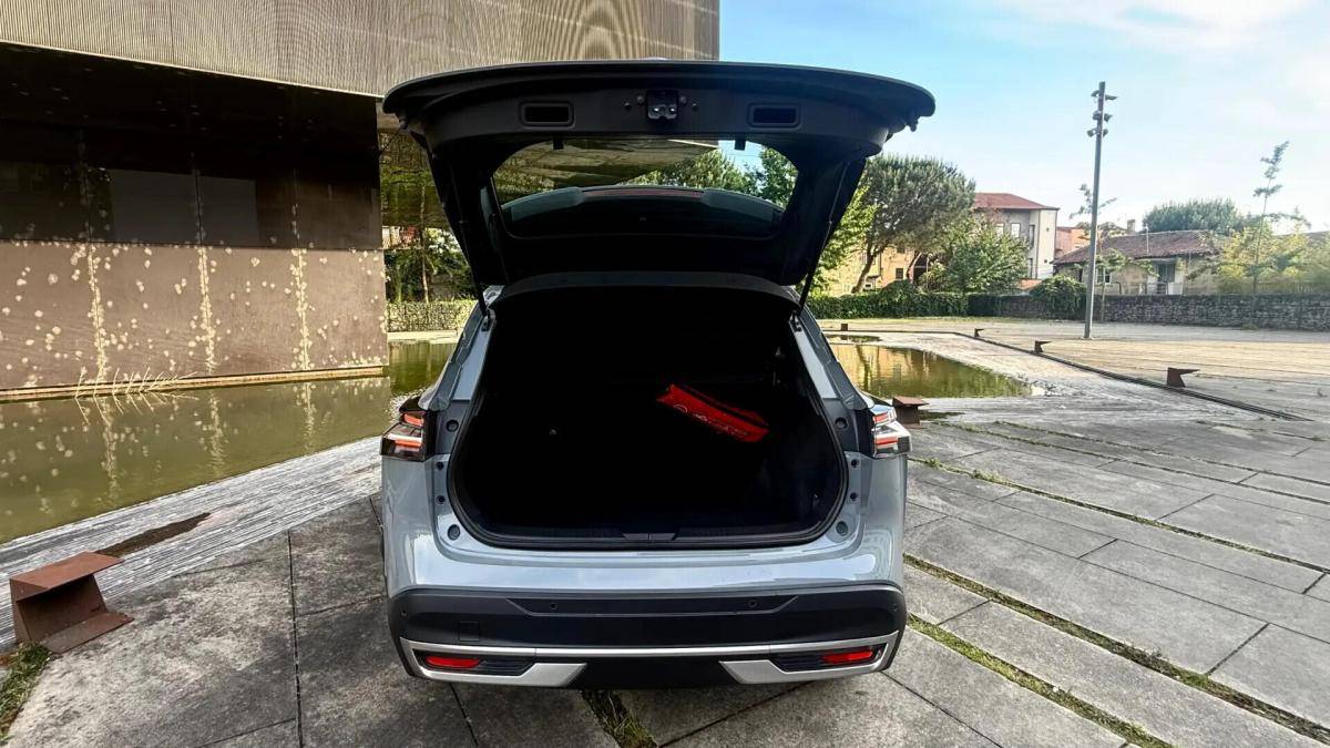 nissan-qashqai-2025-hibrido-a-gasolina-1332cc