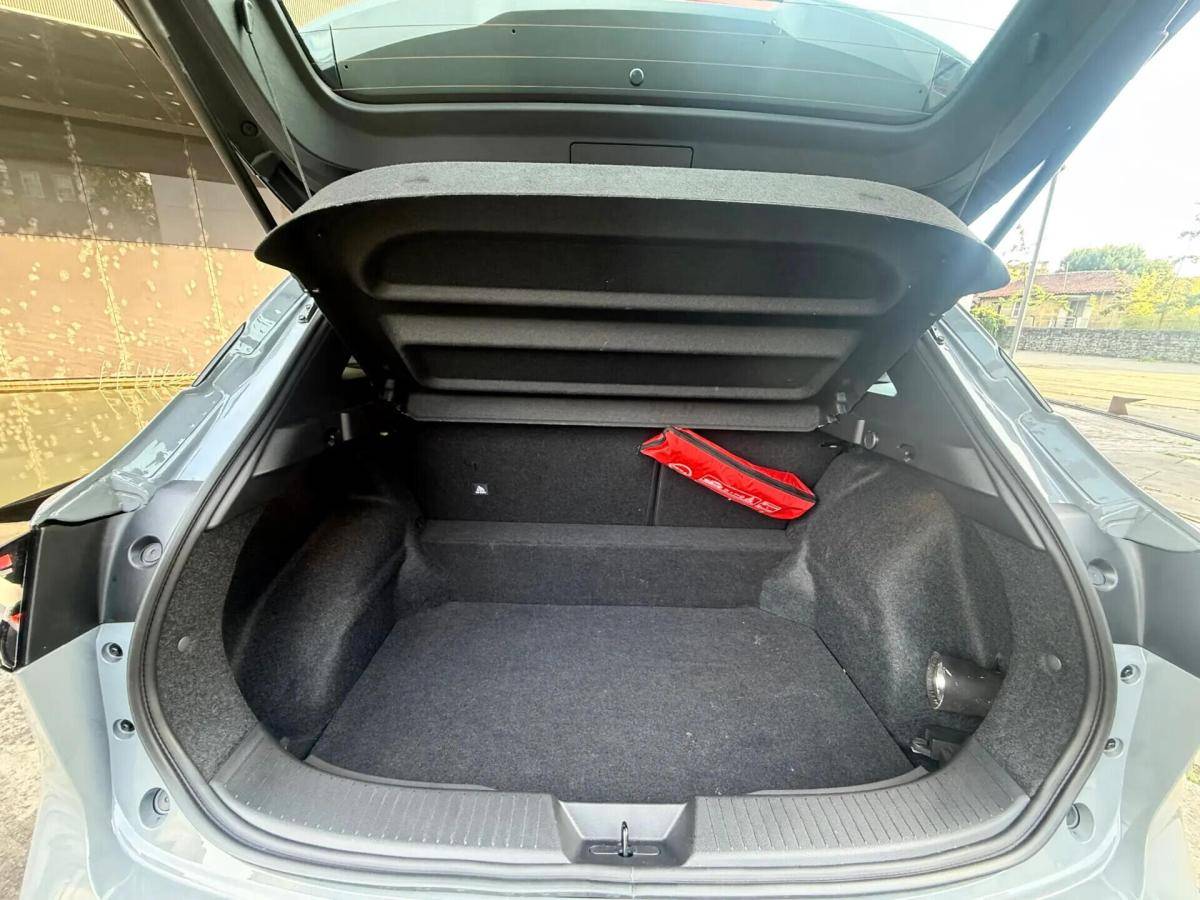 nissan-qashqai-2025-hibrido-a-gasolina-1332cc