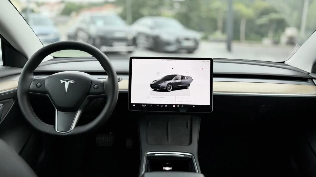 tesla-model-3-2022-eletrico-0cc