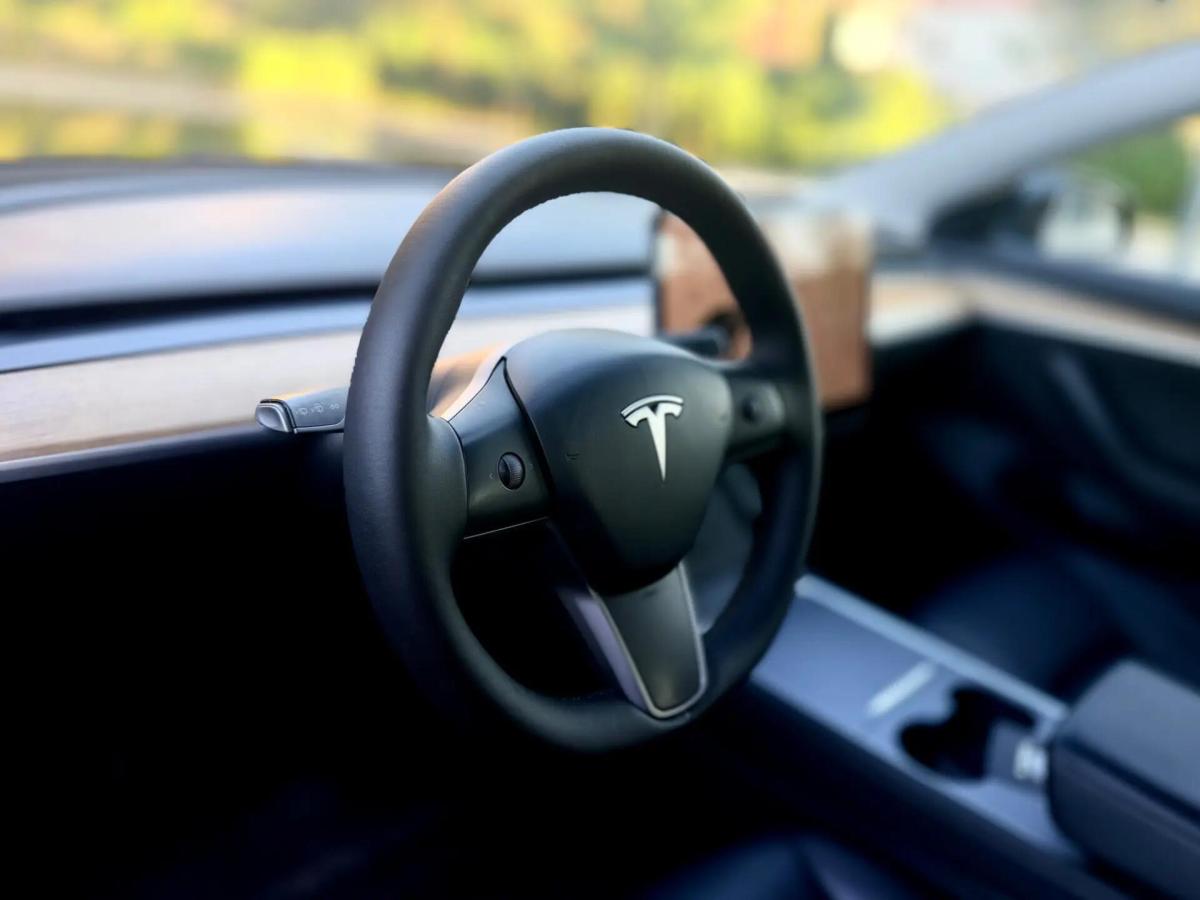 tesla-model-3-2022-eletrico-0cc
