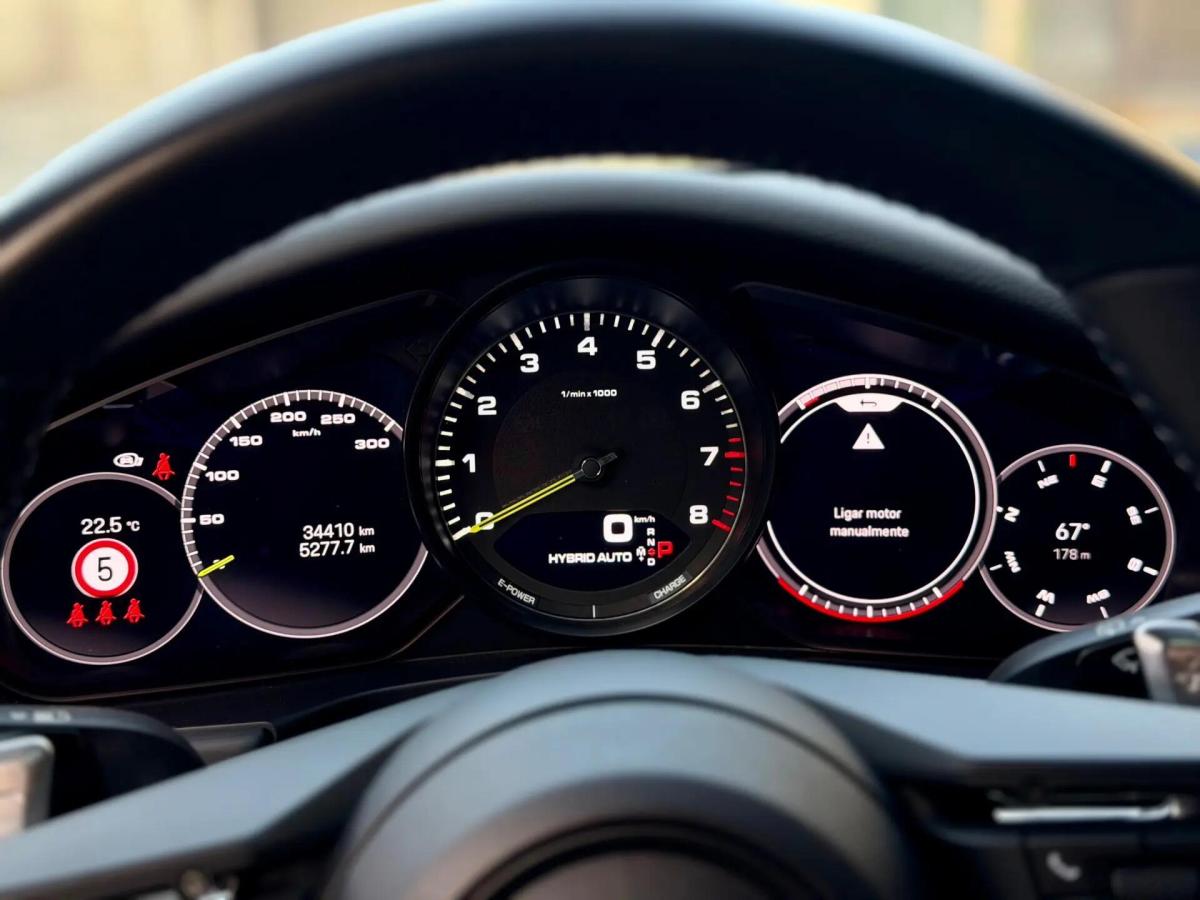 porsche-panamera-sport-turismo-2024-hibrido-a-gasolina-2894cc