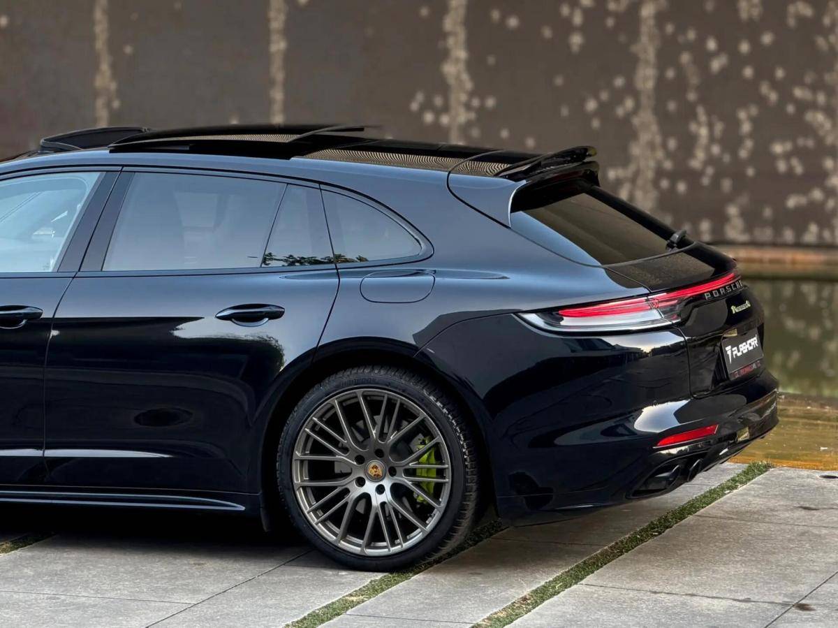 porsche-panamera-sport-turismo-2024-hibrido-a-gasolina-2894cc