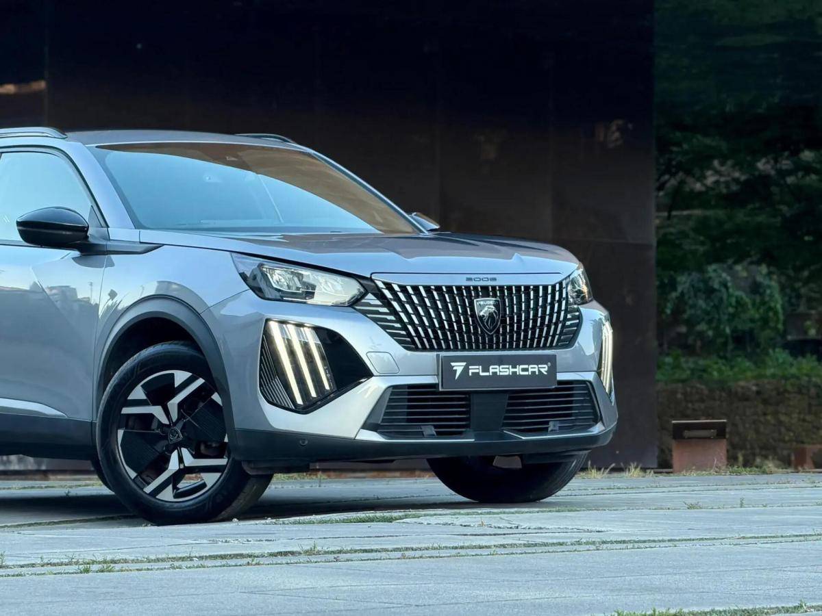 peugeot-2008-2024-gasolina-1199cc