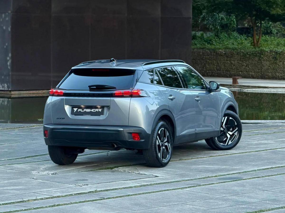 peugeot-2008-2024-gasolina-1199cc