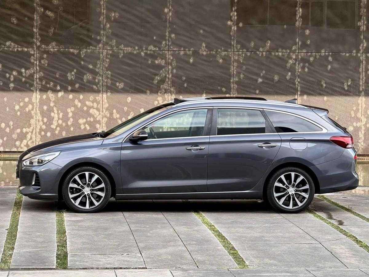 hyundai-i30-sw-2018-diesel-1598cc