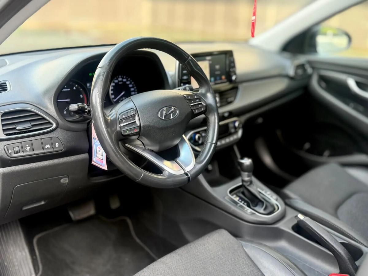 hyundai-i30-sw-2018-diesel-1598cc
