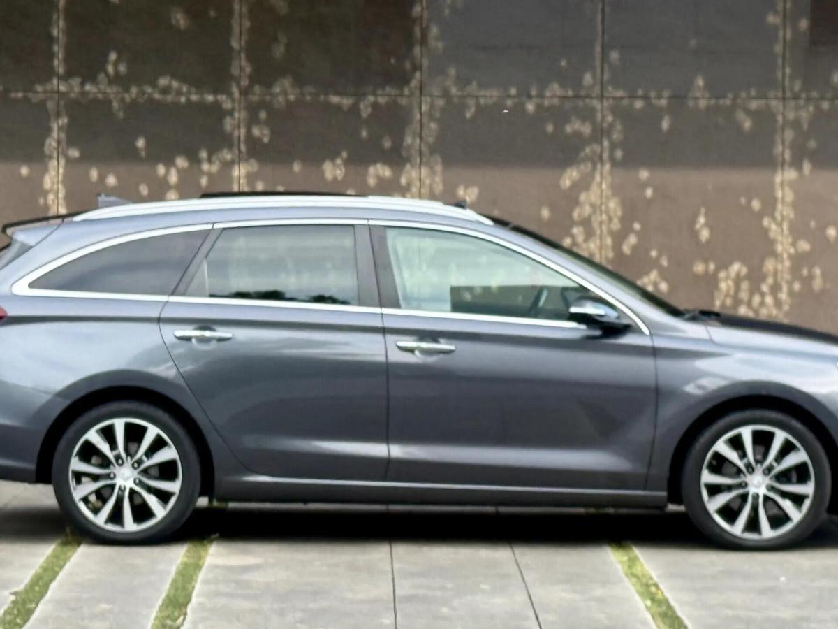 hyundai-i30-sw-2018-diesel-1598cc