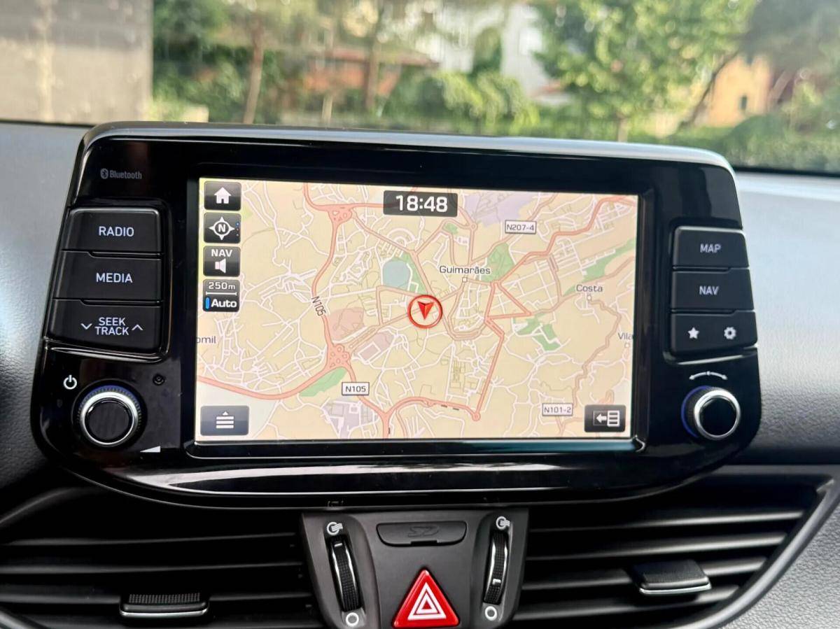 hyundai-i30-sw-2018-diesel-1598cc