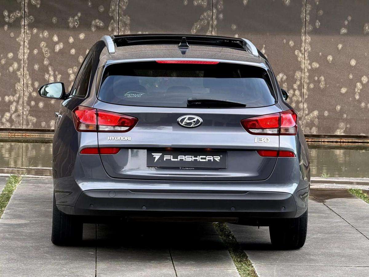 hyundai-i30-sw-2018-diesel-1598cc