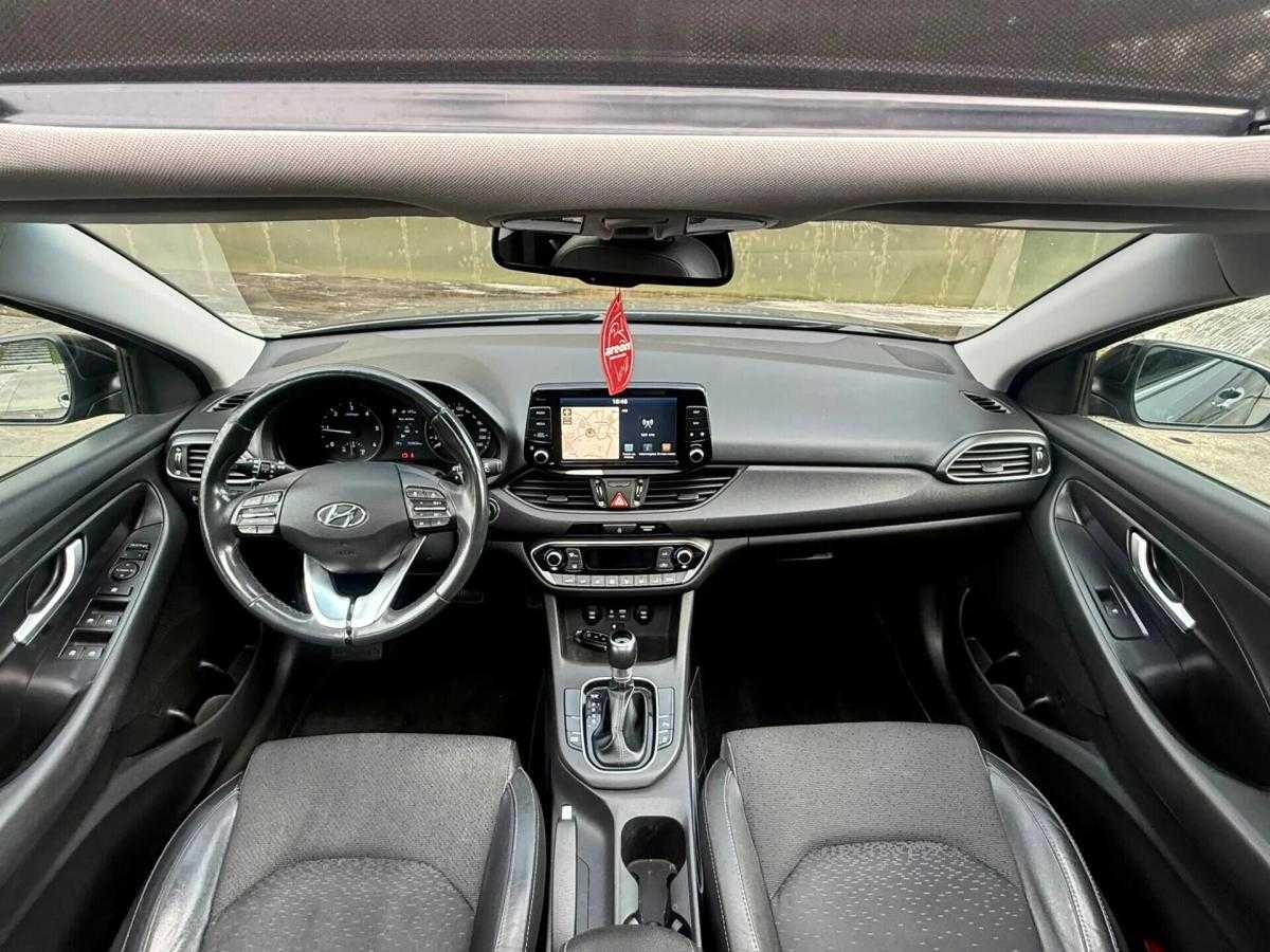 hyundai-i30-sw-2018-diesel-1598cc
