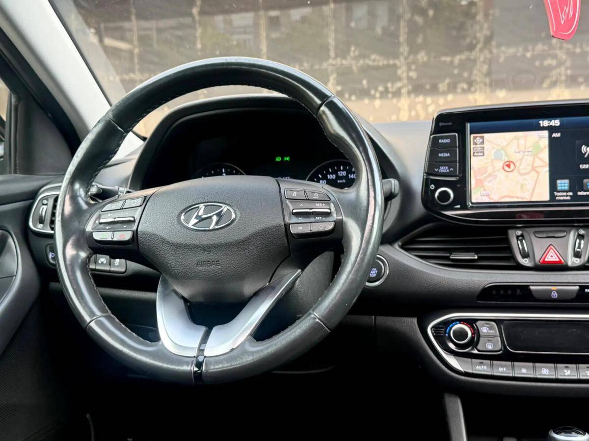 hyundai-i30-sw-2018-diesel-1598cc