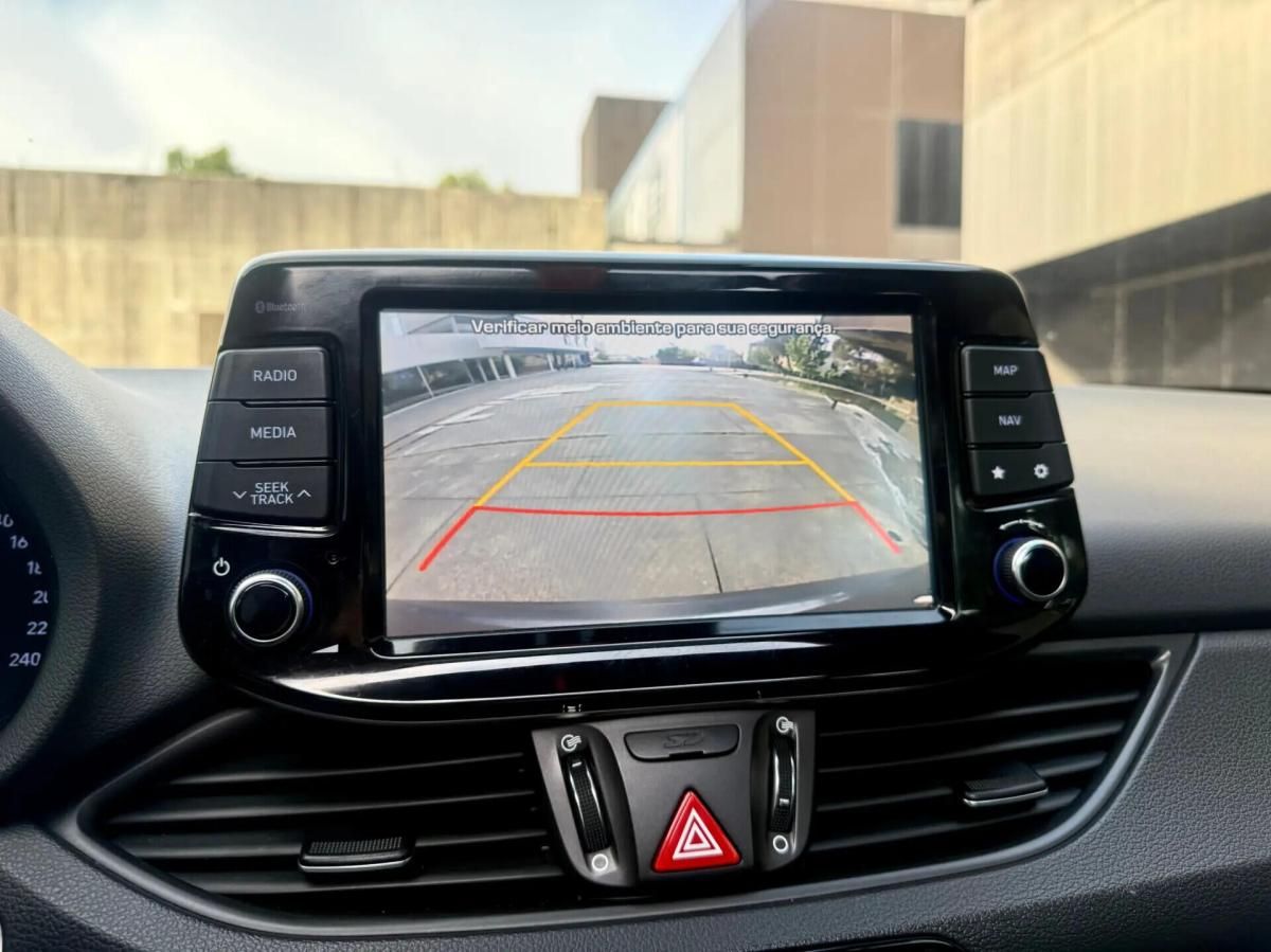 hyundai-i30-sw-2018-diesel-1598cc