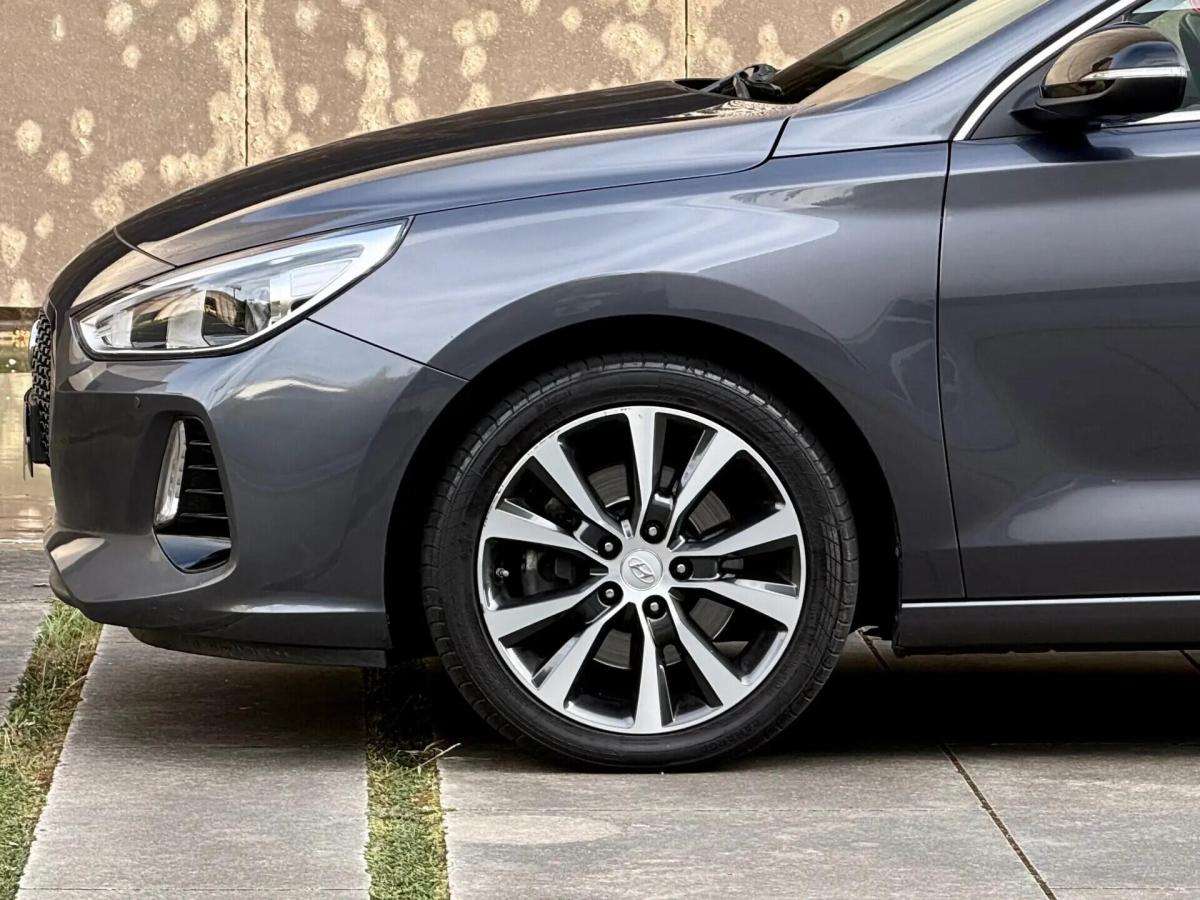 hyundai-i30-sw-2018-diesel-1598cc