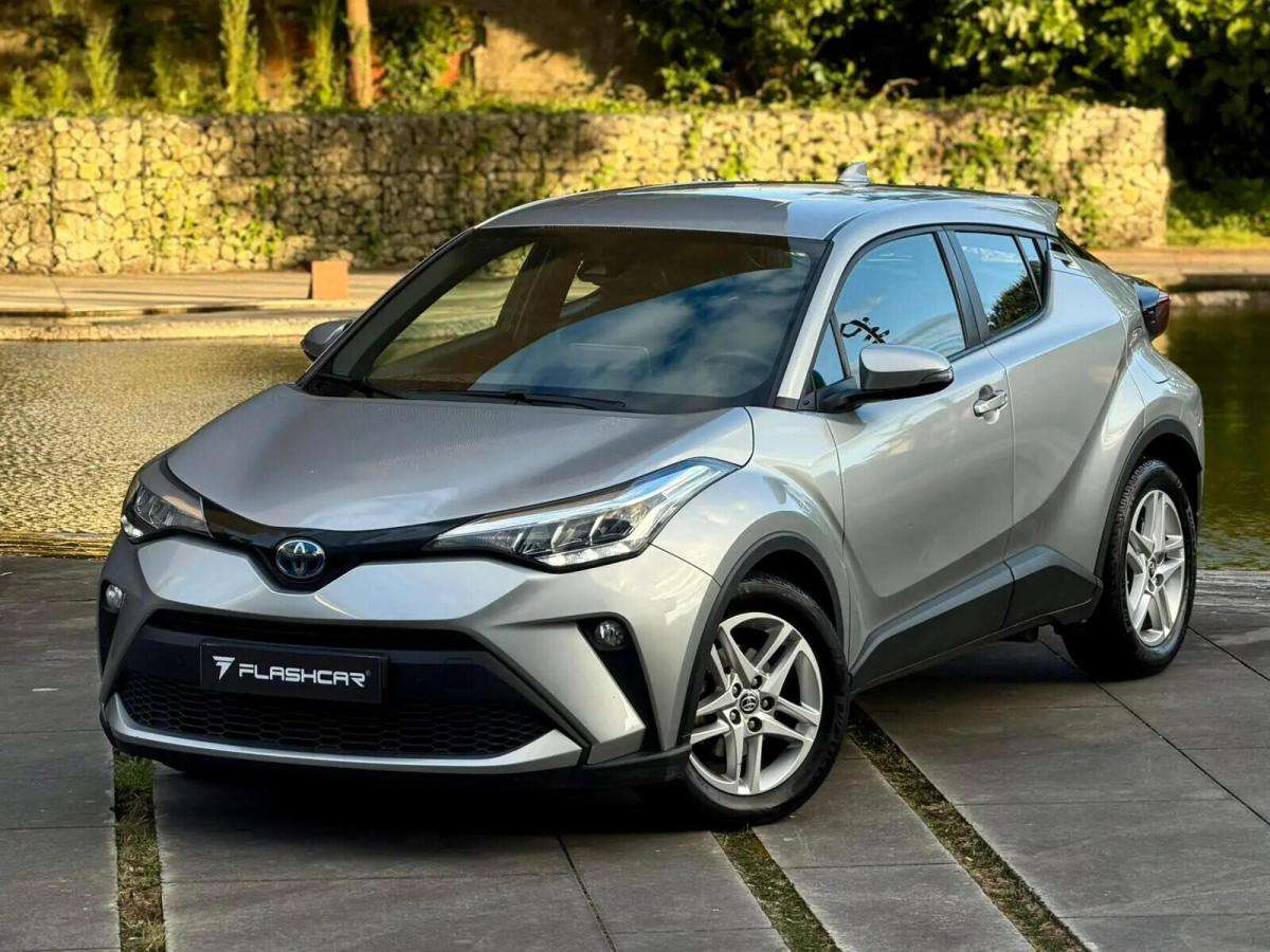 toyota-c-hr-2023-hibrido-a-gasolina-1798cc