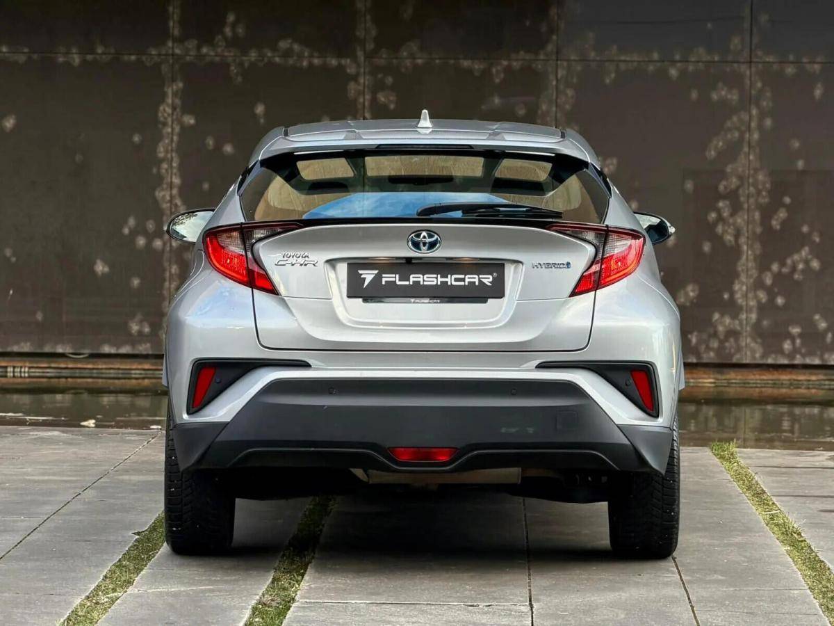 toyota-c-hr-2023-hibrido-a-gasolina-1798cc