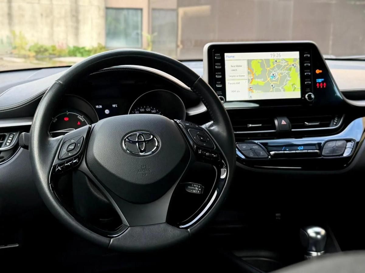 toyota-c-hr-2023-hibrido-a-gasolina-1798cc