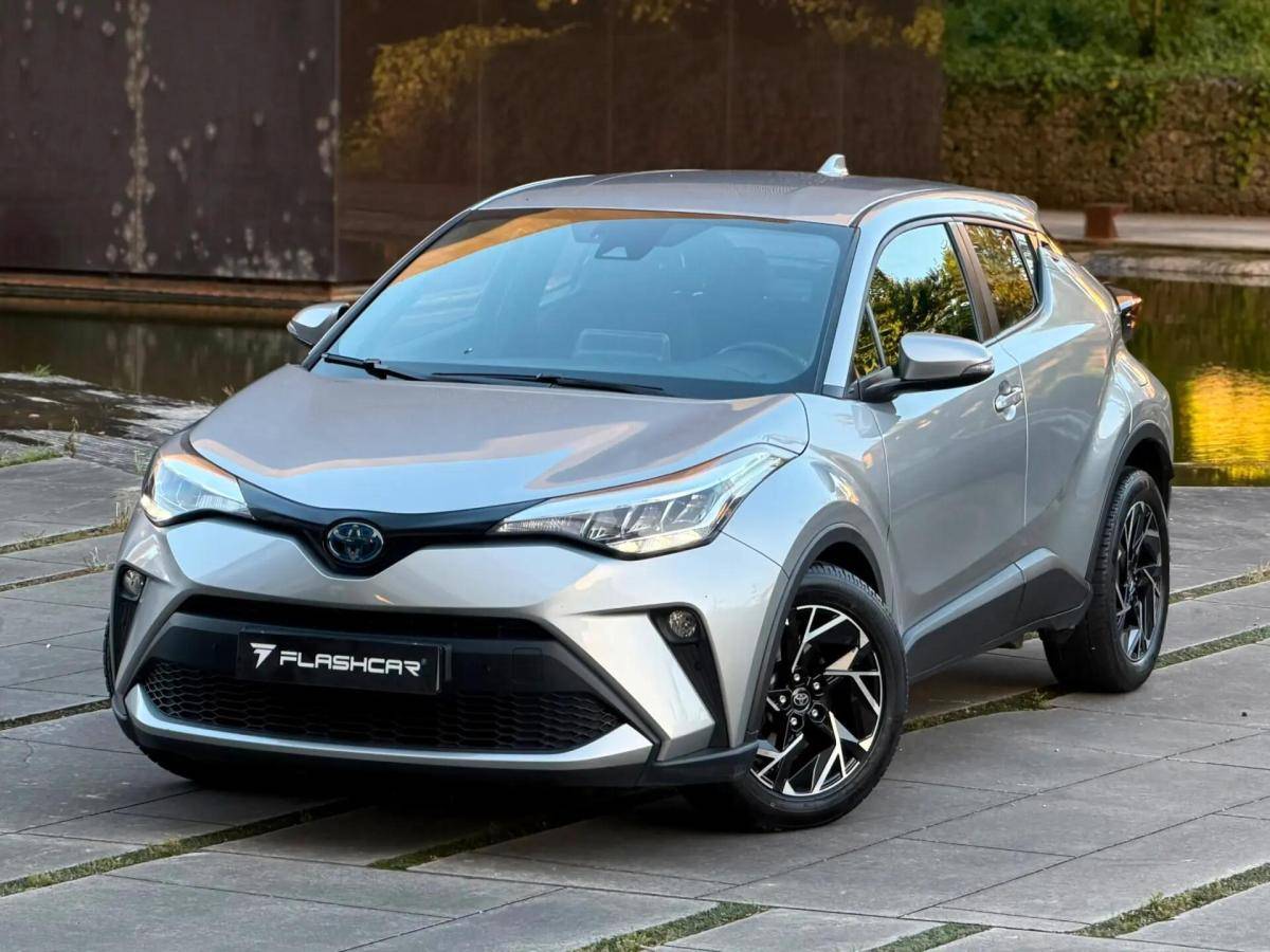 toyota-c-hr-2023-hibrido-a-gasolina-1798cc