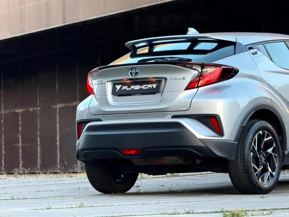 toyota-c-hr-2023-hibrido-a-gasolina-1798cc