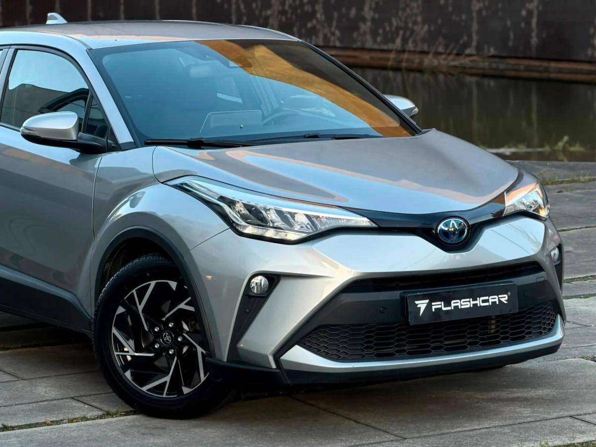 toyota-c-hr-2023-hibrido-a-gasolina-1798cc