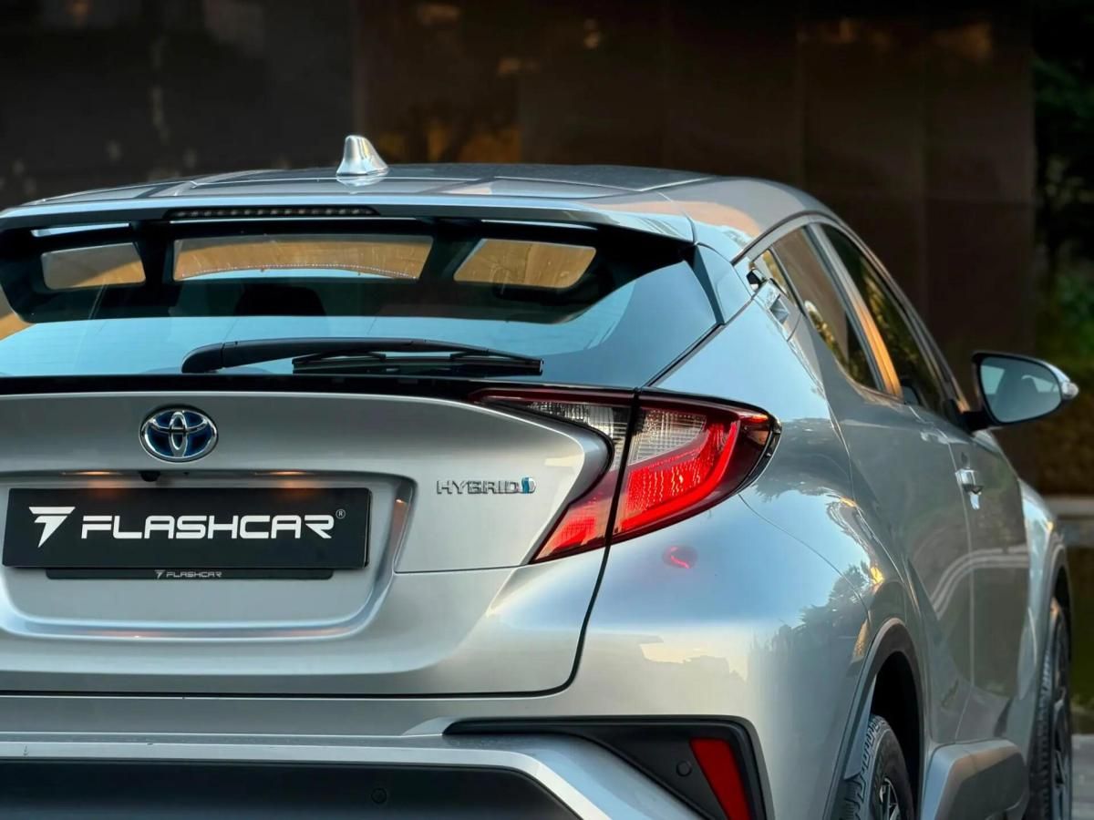 toyota-c-hr-2023-hibrido-a-gasolina-1798cc