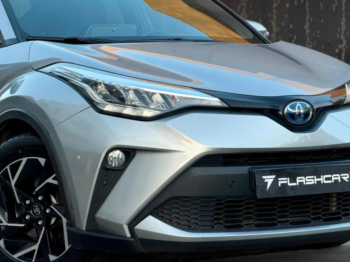 toyota-c-hr-2023-hibrido-a-gasolina-1798cc