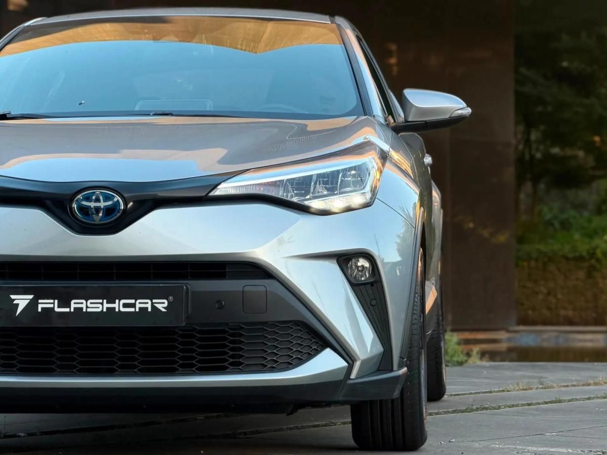 toyota-c-hr-2023-hibrido-a-gasolina-1798cc