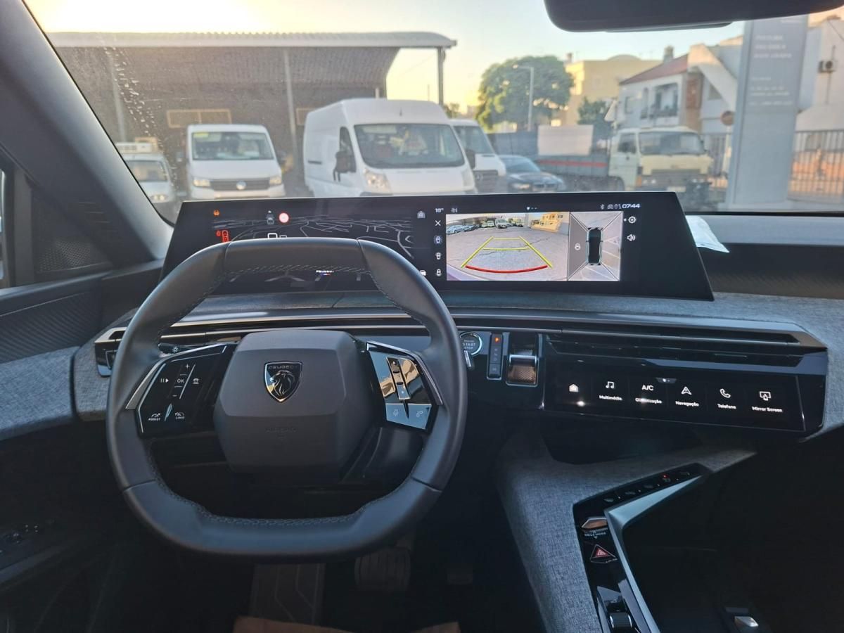 peugeot-3008-2024-hibrido-a-gasolina-1199cc
