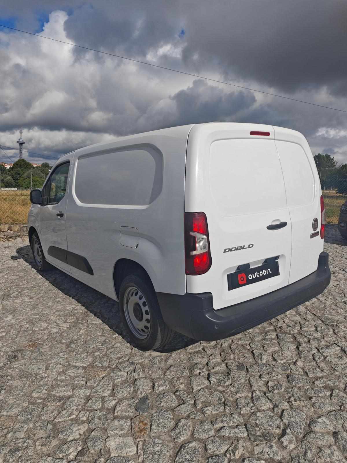 fiat-doblo-1-5-bluehdi-2024-diesel-1499cc