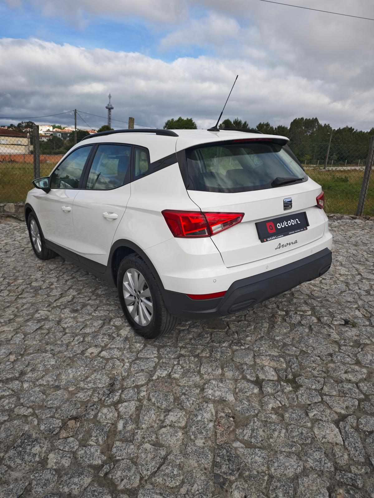 seat-arona-1-0-ecotsi-2023-gasolina-999cc