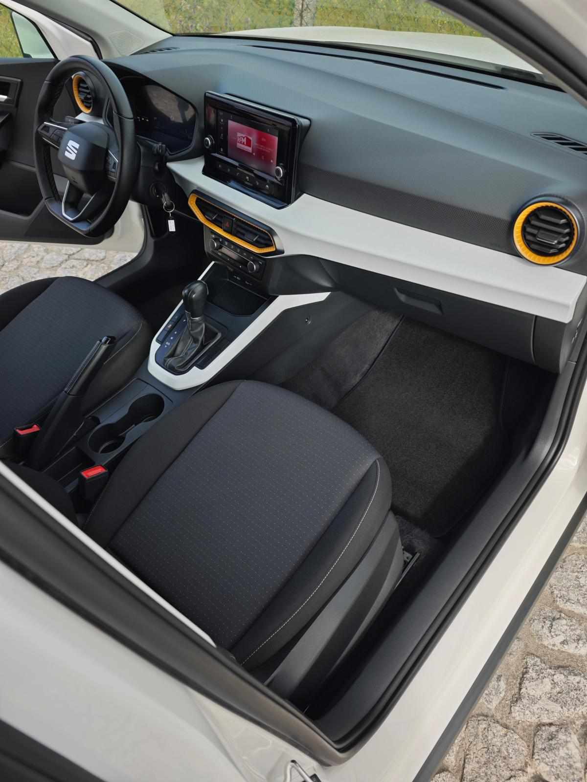 seat-arona-1-0-ecotsi-2023-gasolina-999cc