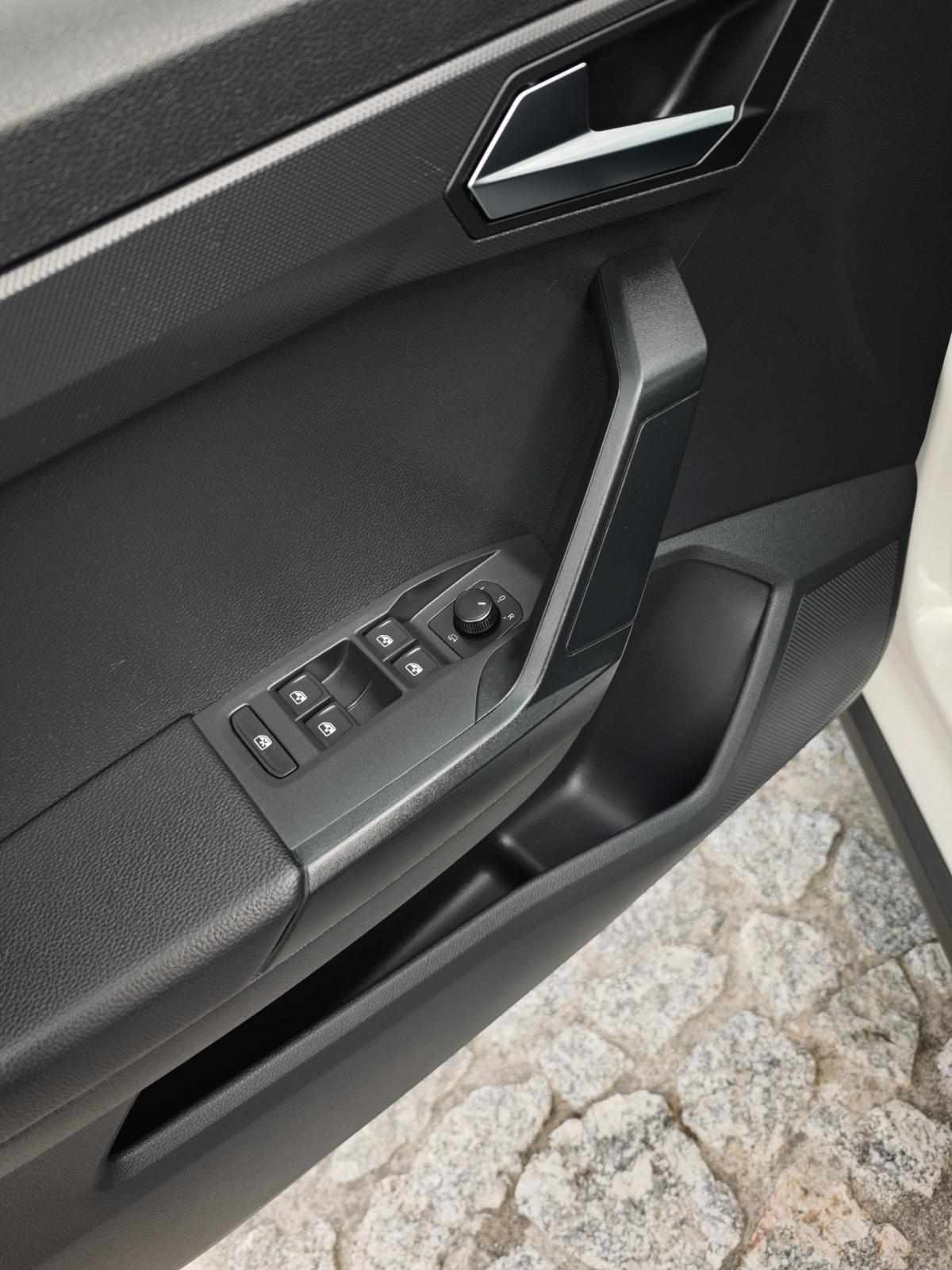 seat-arona-1-0-ecotsi-2023-gasolina-999cc