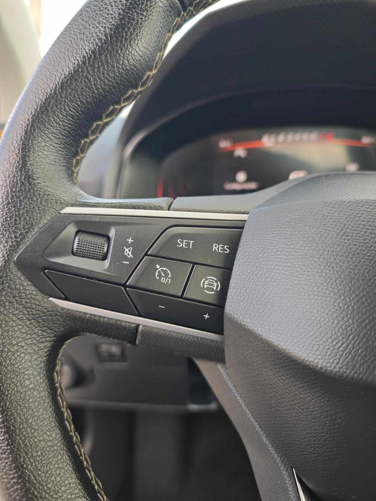 seat-arona-1-0-ecotsi-2023-gasolina-999cc
